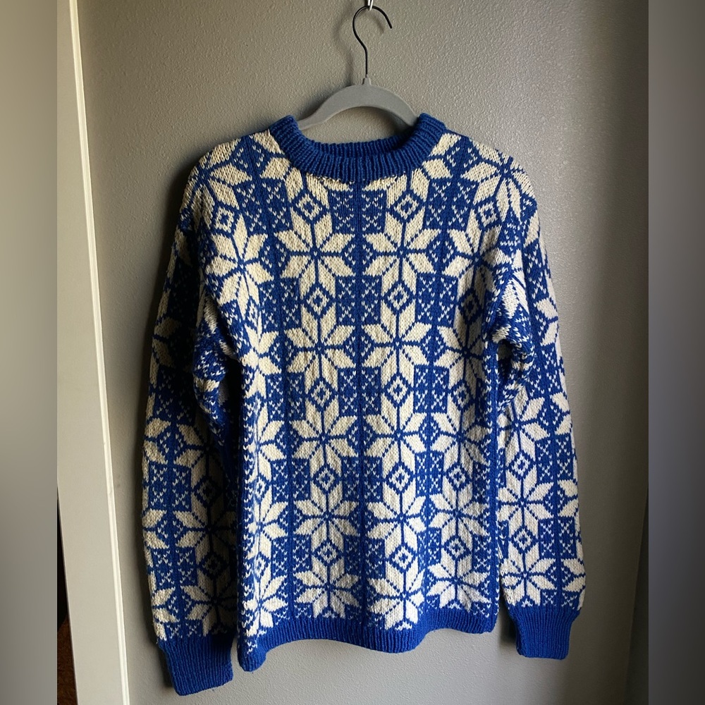 Hand Knit Fisherman’s Wool Sweater Blue/Cream Snowflake Fair Isle, Sz S